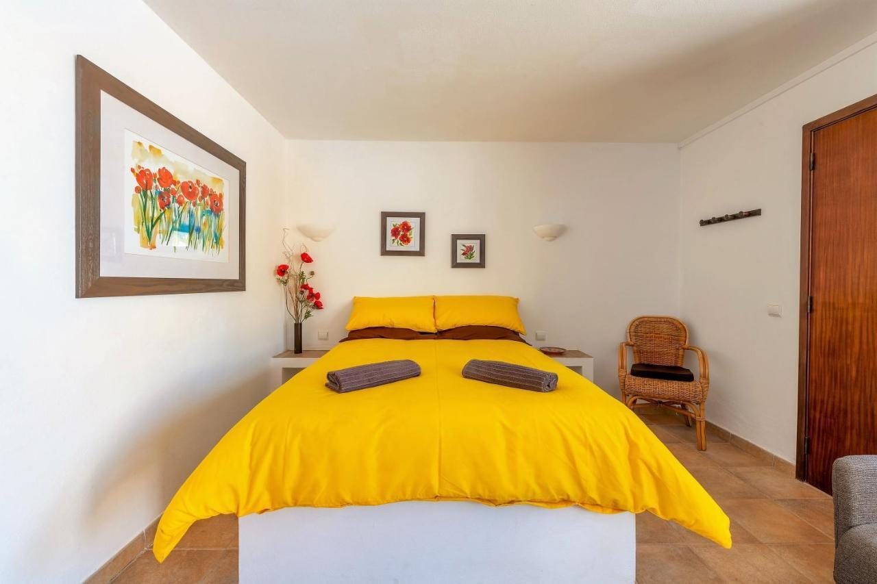 Casa Dos Ninos Bed & Breakfast Sao Bartolomeu de Messines Bagian luar foto